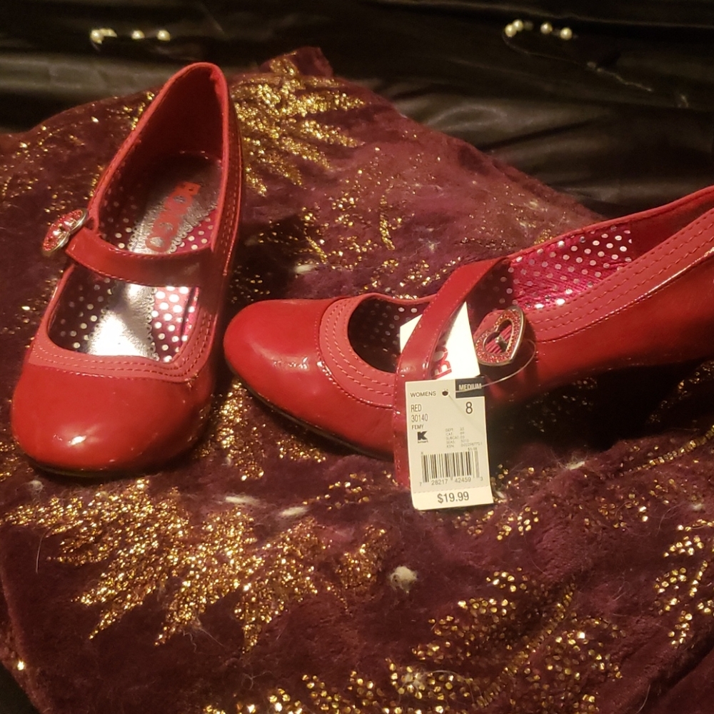 Shoes - Picture 13 of 13